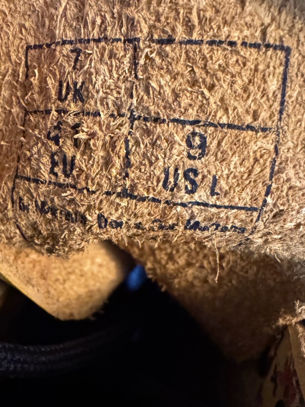 Dr. Martens RARE NIB 1460 Sun Yellow Little Flowers Floral Boots Women's size 9 - Picture 15 of 16